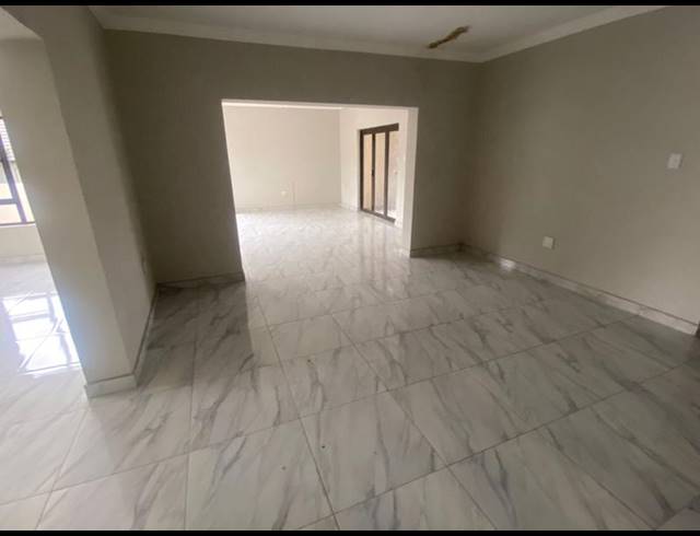 4 BEDROOM HOUSE FOR SALE IN AMANDASIG